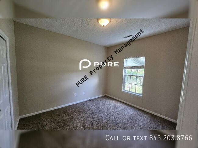 Building Photo - 227 Moon Dance Ln