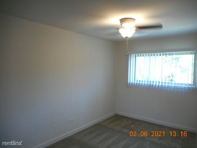 Building Photo - 2 br, 1.5 bath Townhome - 486 Duane Ter