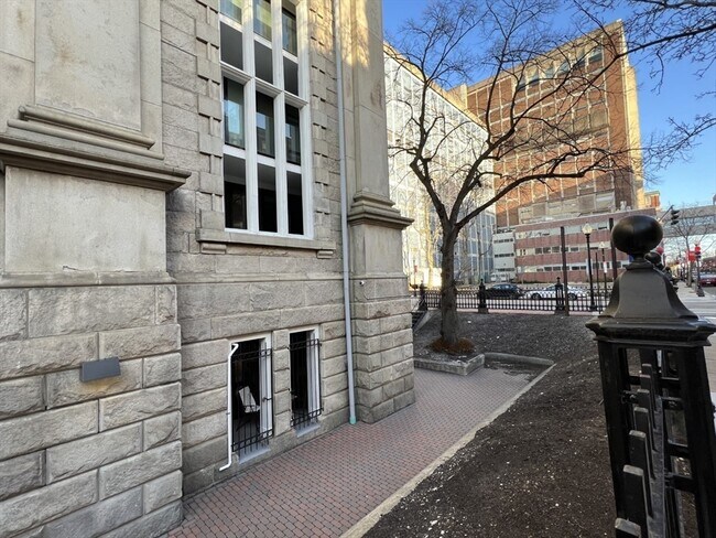 Building Photo - 771 Harrison Ave