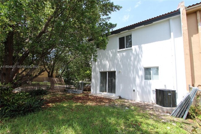 Building Photo - 26271 SW 135th Ave