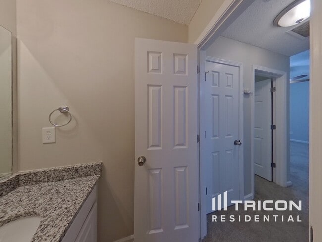 Building Photo - 152 Mayweather Dr
