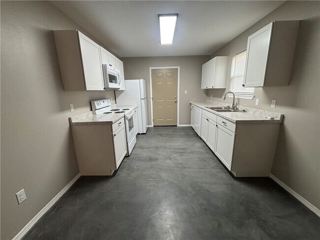 Building Photo - 7911 US-64