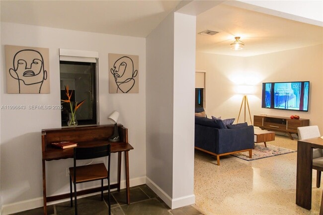 Building Photo - 2040 NE 173rd St