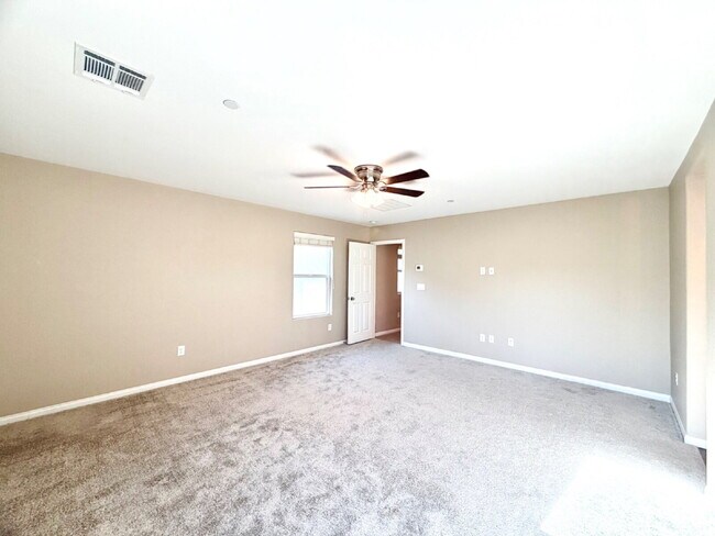Building Photo - HIVE FALL MOVE-IN SPECIAL: NEWER 2024 BUILD | GATED COMMUNITY | SOLAR INCLUDED