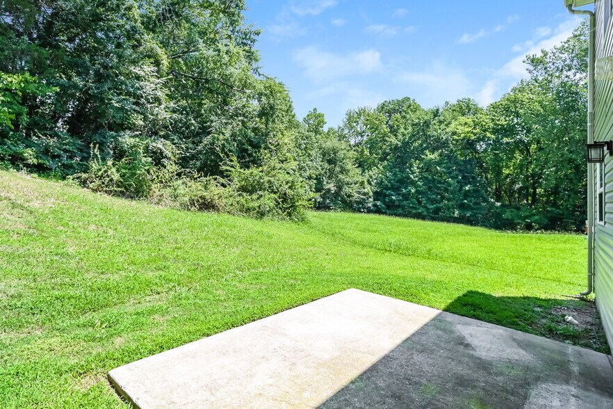 Building Photo - 2739 Highland Park Dr