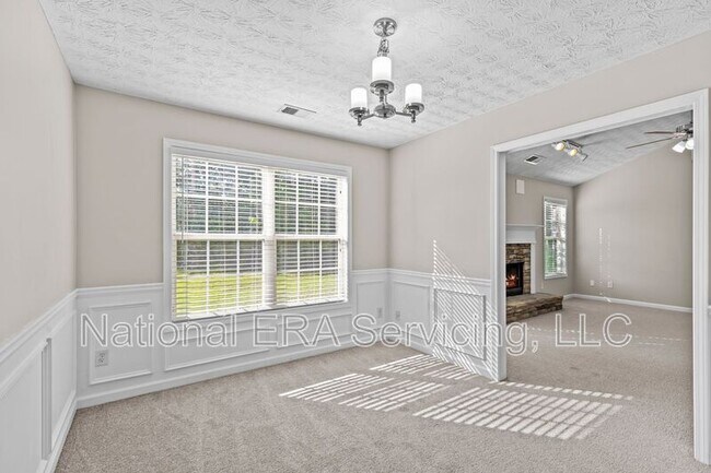 Building Photo - 185 Vintage Dr