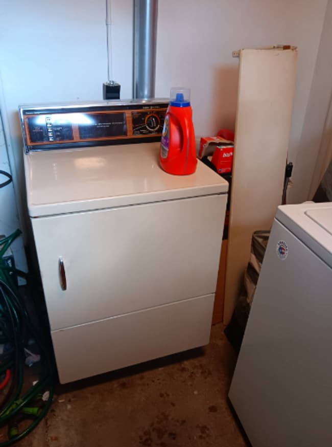 Building Photo - 38 Manitoba Ave