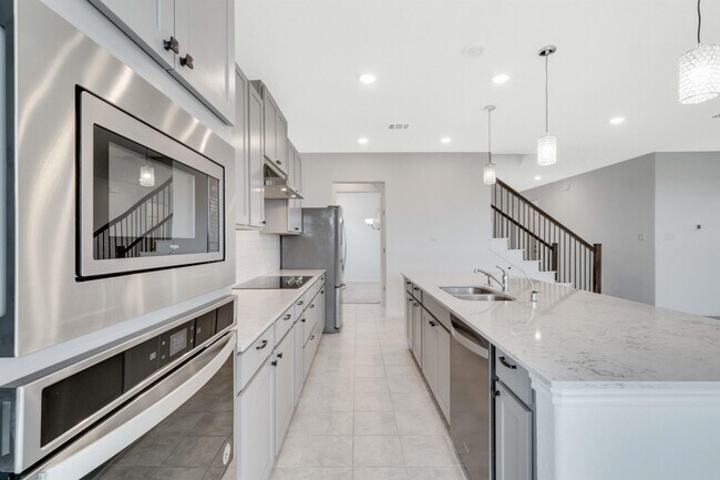 Building Photo - 17629 Shafer Dr