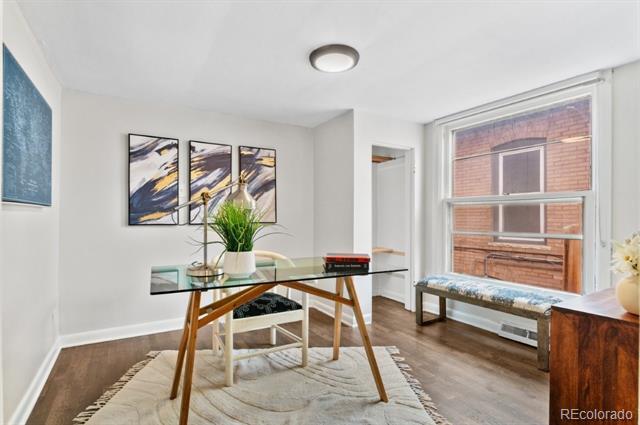 Building Photo - 2742 W Denver Pl