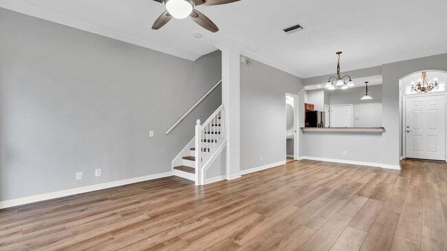 Building Photo - Spacious, light, bright 2 Master BR, 2-car...