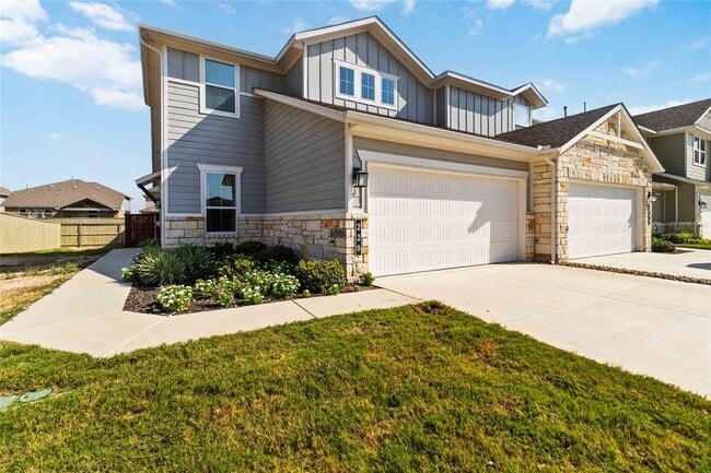 Building Photo - 220 Mirabeau Way