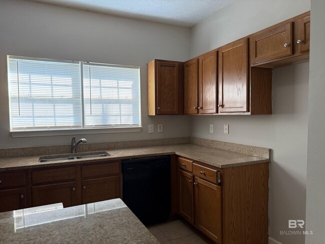 Building Photo - 1305 Dominoe Trail