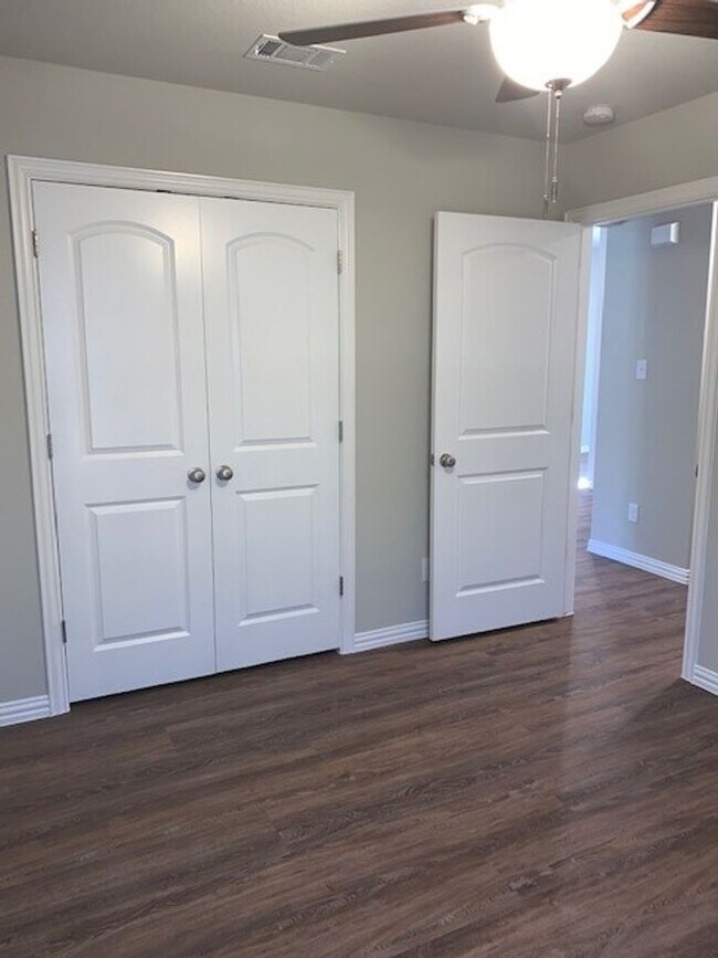 Building Photo - 1256 Trailside Dr