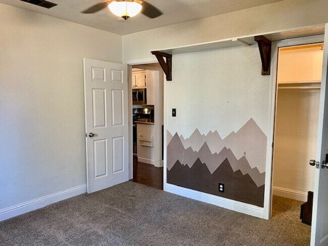 Building Photo - $2,050 Charming 2 Bedroom Home with beauti...