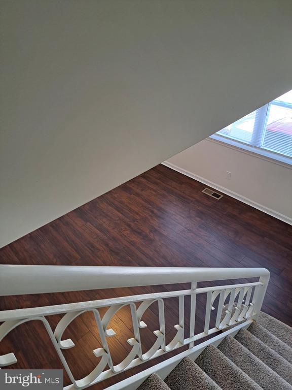 Building Photo - 3712 Clarendon Ave