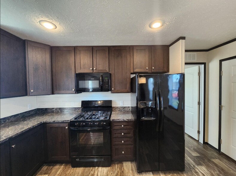 Building Photo - 3505 Cedar Loop