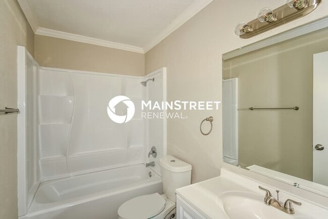 Building Photo - 3 Bedroom Pet-Friendly Home in San Antonio, TX with Main Street Renewal