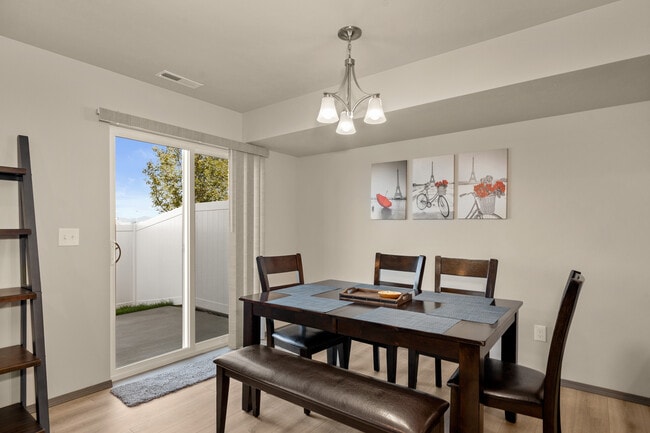 Building Photo - 7227 E Pacific Way