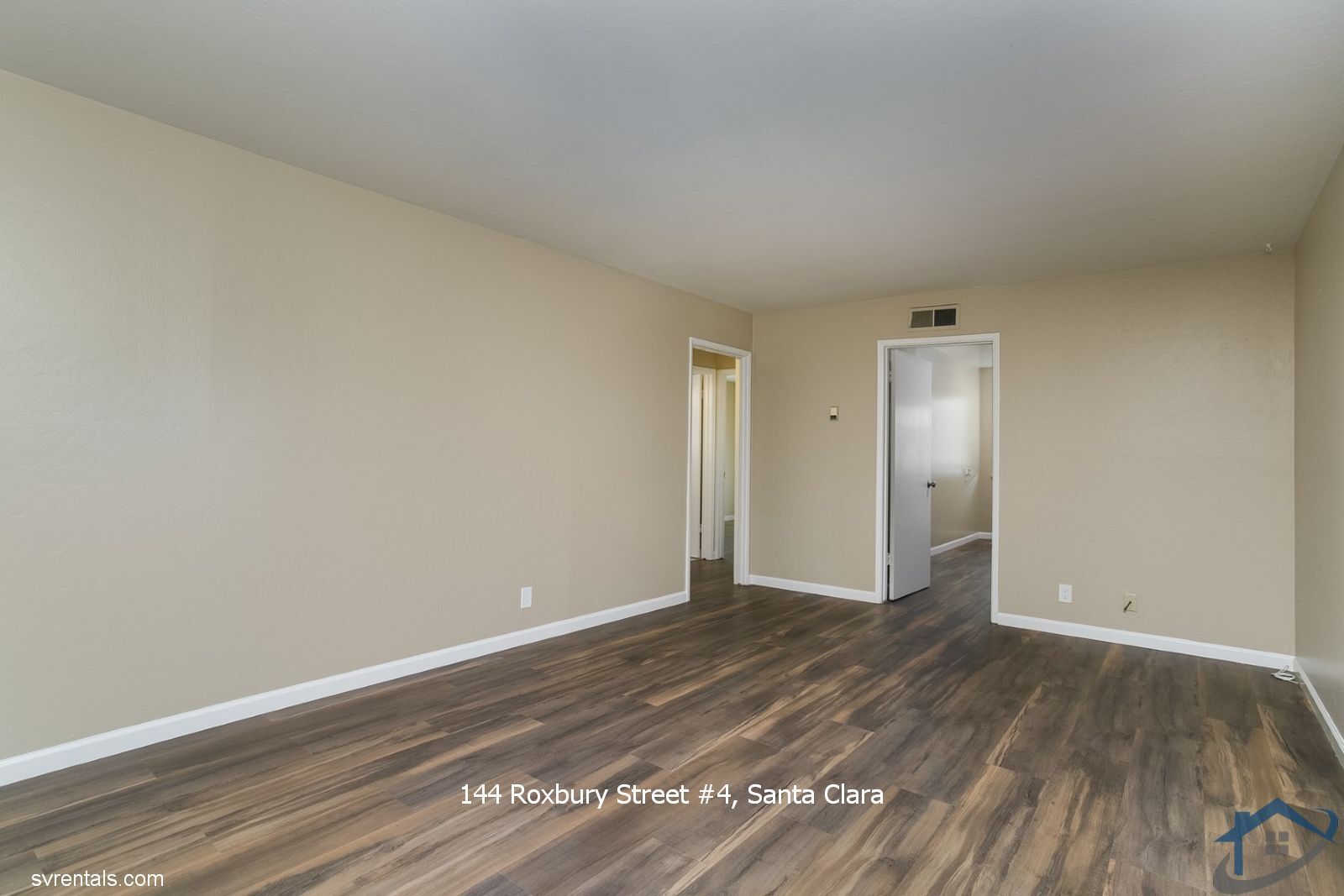 Building Photo - 144 Roxbury St
