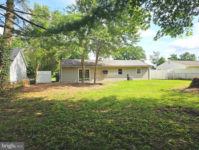 Building Photo - 58 Edgewood Rd