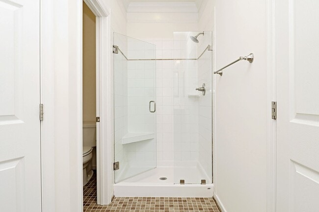 Building Photo - Dog-Friendly Avinity Townhome With Mountain Views