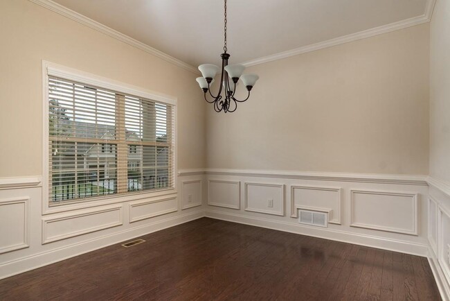 Building Photo - 307 Fieldstone Ln