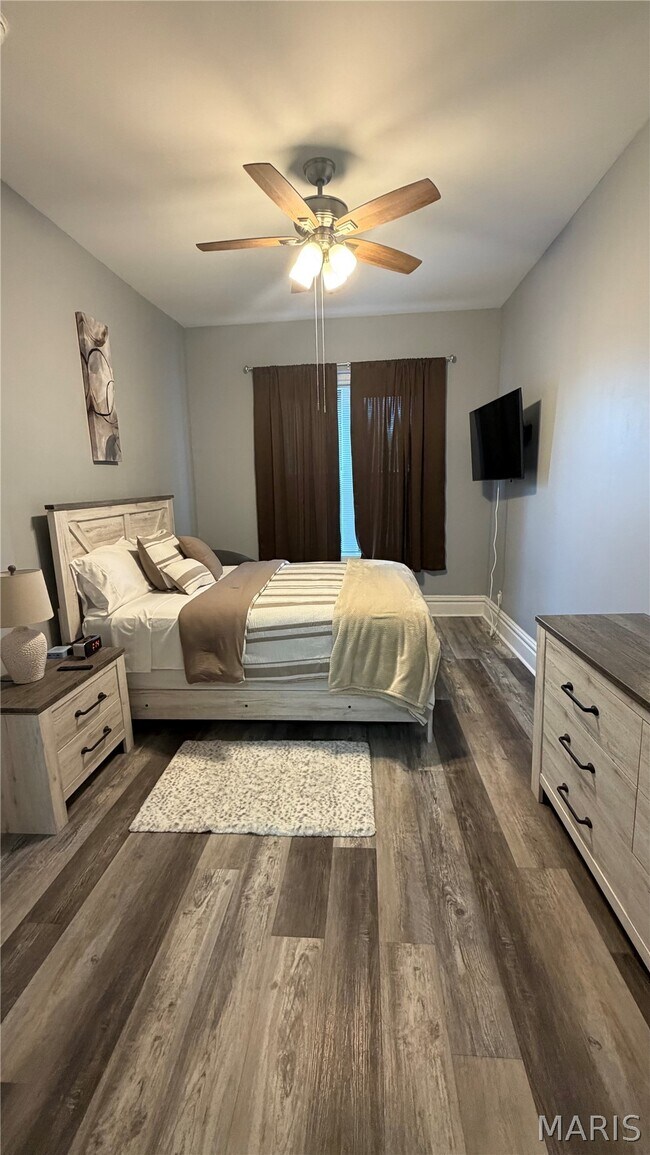 Building Photo - 2035 Allen Ave