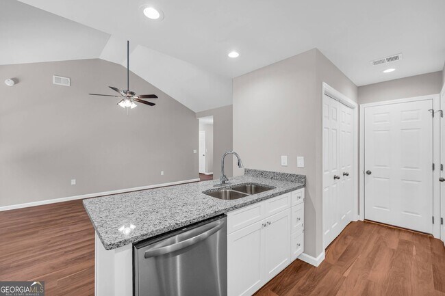 Building Photo - 130 ADALINE COURT