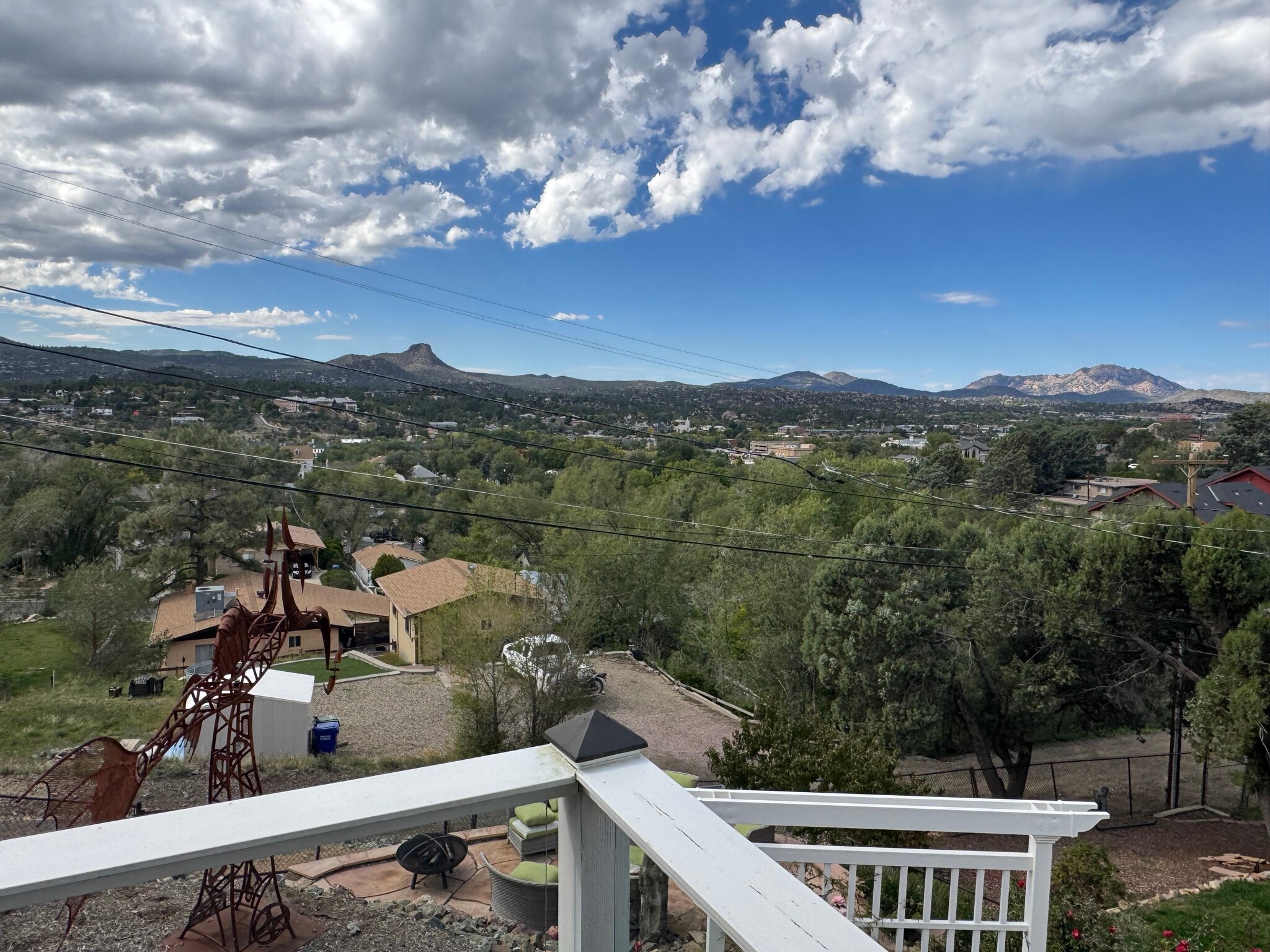 Building Photo - 342 S Mount Vernon Ave