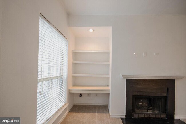 Building Photo - 12162 Penderview Ln