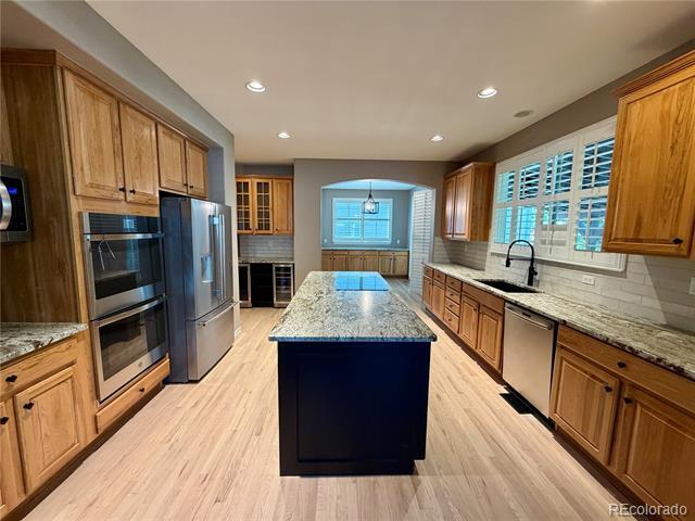 Building Photo - 10761 Glengate Cir
