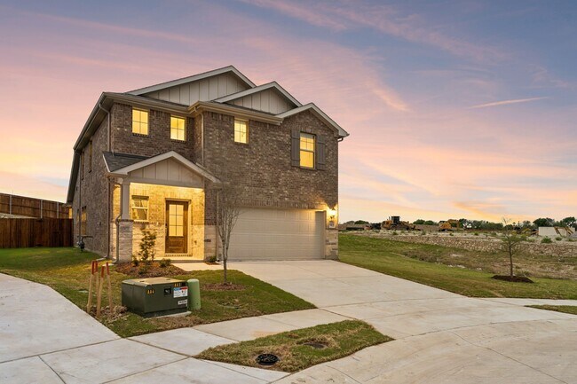 Building Photo - 702 Dotty Dr