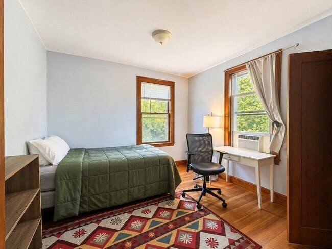 Building Photo - 1 Adirondack Pl