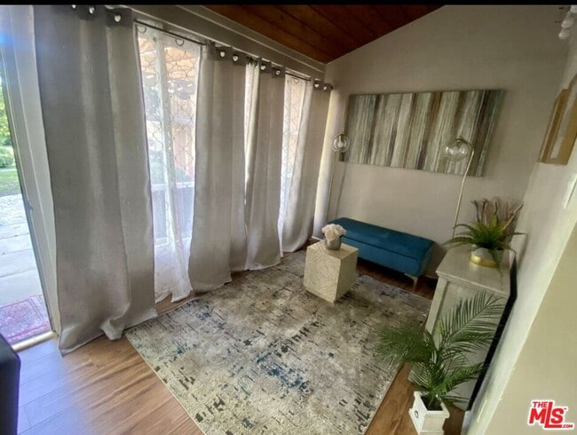 Building Photo - 5944 Irvine Ave