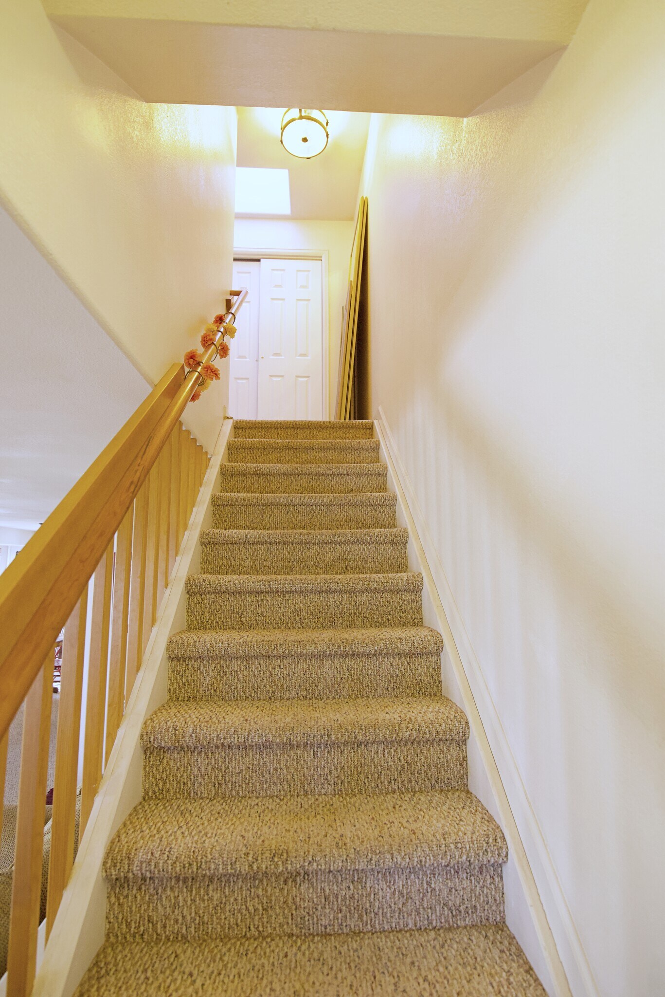 Stairway to bedrooms - 903 Terry St