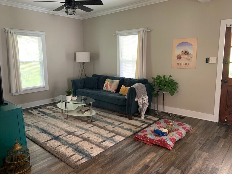 Building Photo - 1426 Harvey St