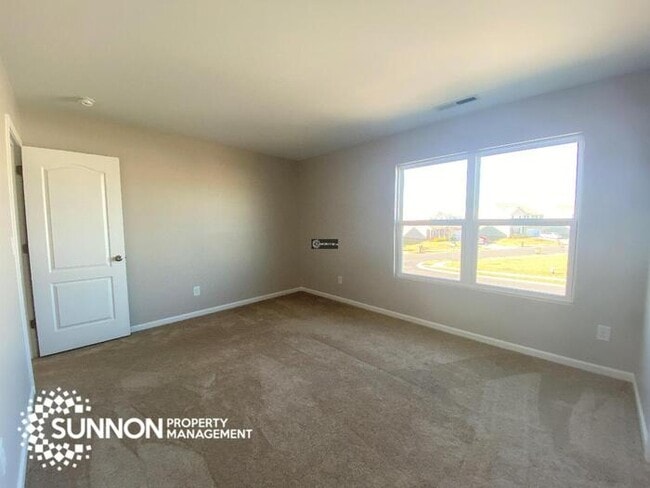 Building Photo - Charming 4 Bed, 3 Bath Home Corner Lot in Indian Trail!