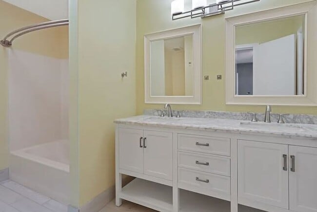 Building Photo - 12 Brown Thrasher Ct