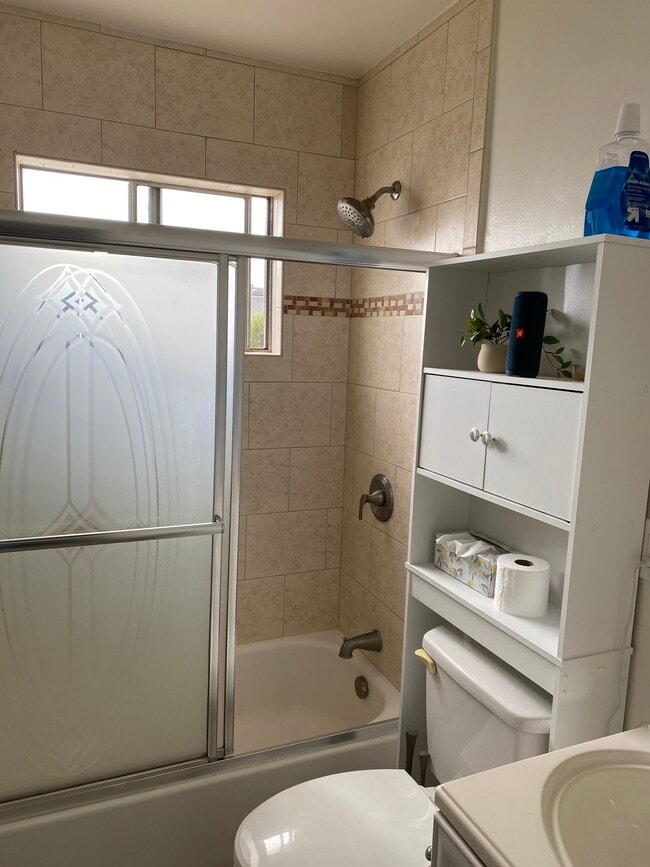 Building Photo - 2308 Clark Ln