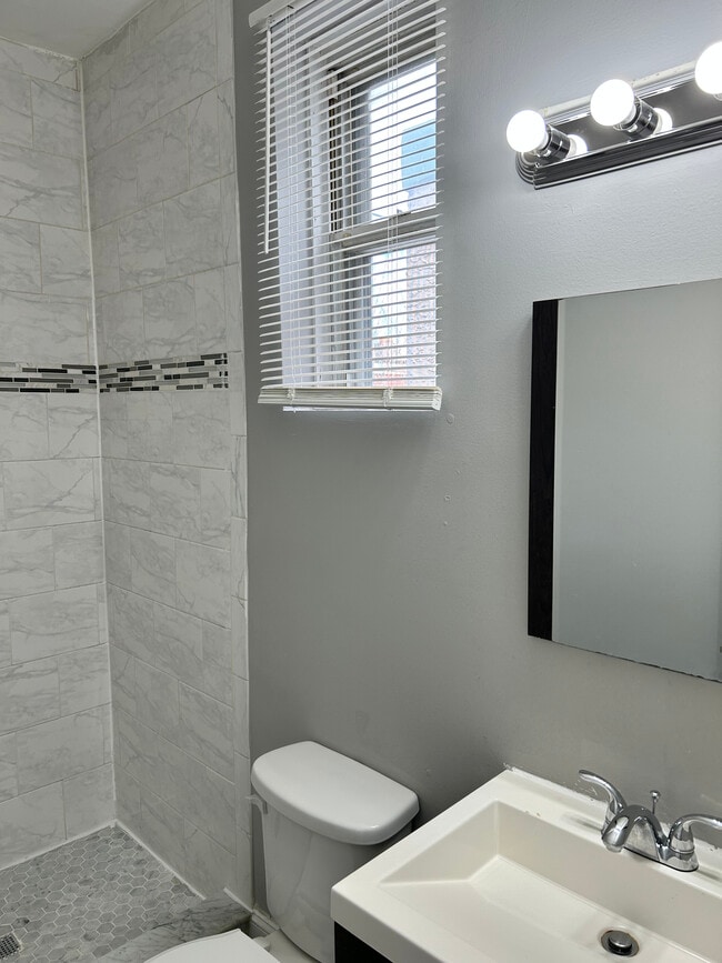 Building Photo - 2029 S Frazier St