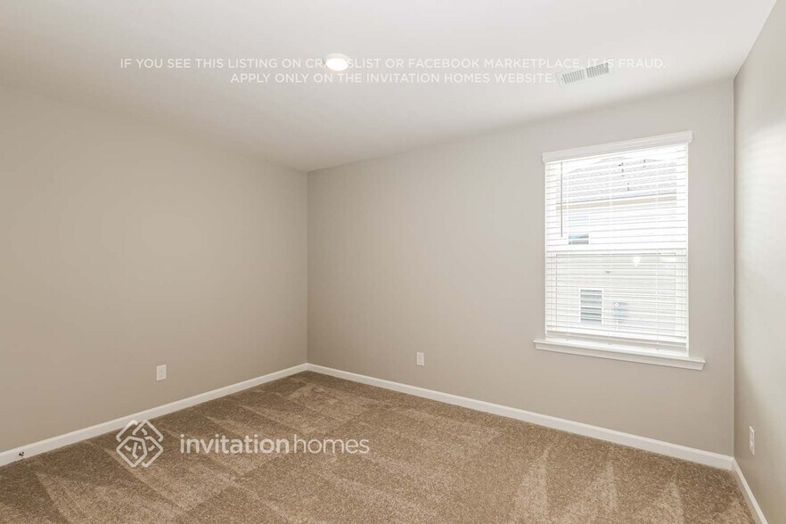 Building Photo - 532 Almere Dr