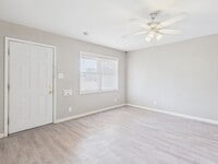 Building Photo - ~ALL BILLS PAID! 2 bedroom Duplex for rent! ~