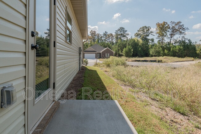 Building Photo - 112 Brookside Way