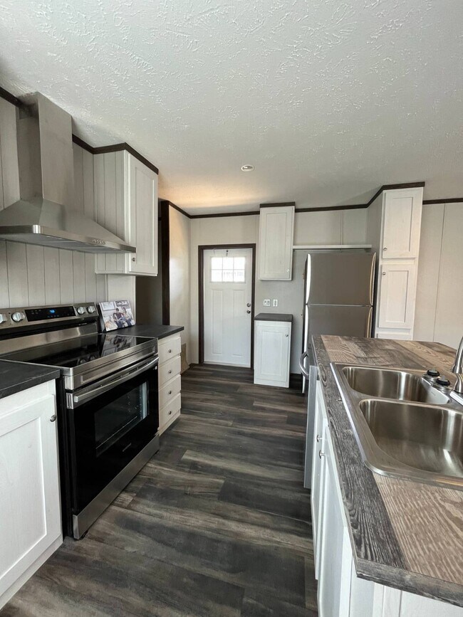 Building Photo - 15538 Touriel Rd