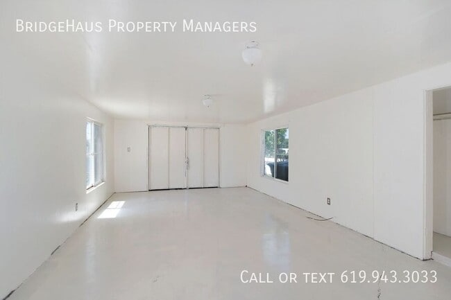 Building Photo - 569 10th St