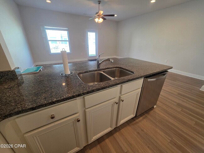 Building Photo - 106 Cascade Ln