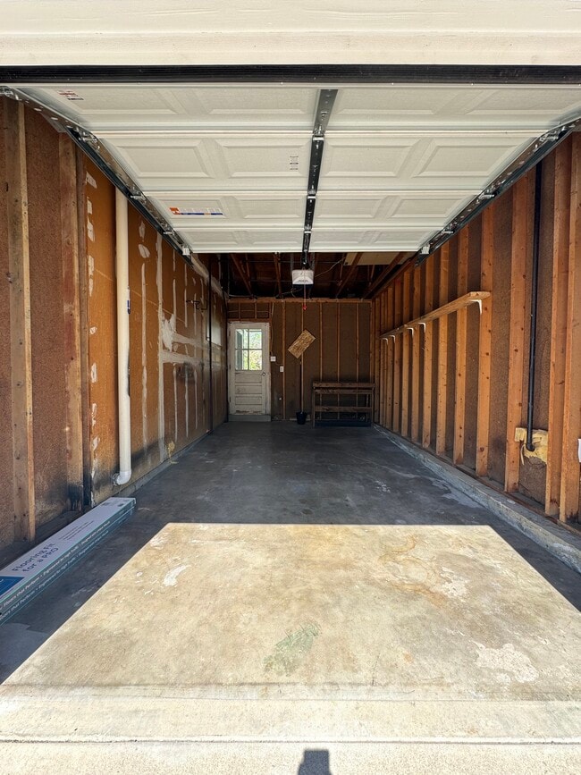 Building Photo - 9143 Osceola St
