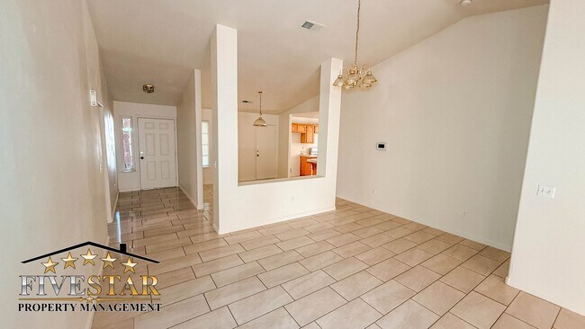 Building Photo - 2815 Flint Hills Dr