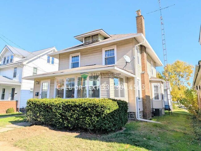 Building Photo - 750 Amherst Rd NE