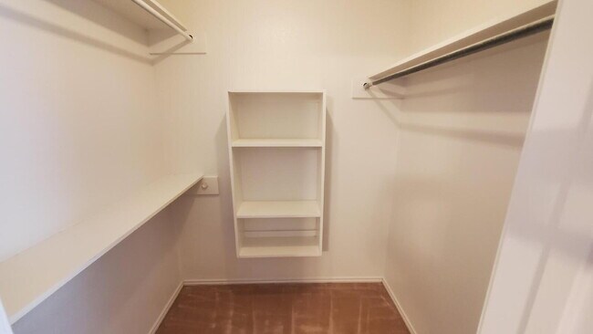 Building Photo - Spacious Townhome Southwest Lubbock
